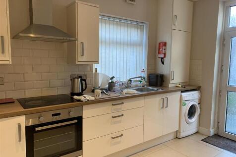 2 Bed Flat, Richmond Road photo 4