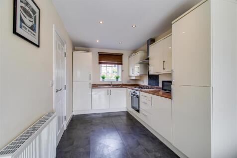 LIVING KITCHEN DINER