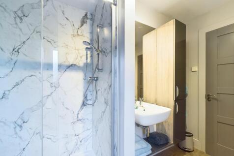 CAM03185G0-PR0082-STILL019