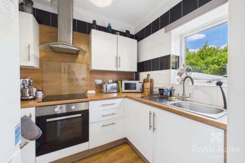 Henbury Street, Great Moor, Stockport, Cheshire, SK2 photo 4