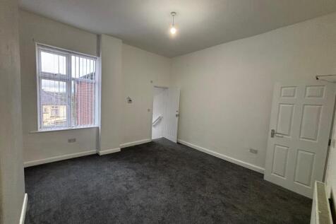 Albion Street, Radcliffe, Bury photo 3