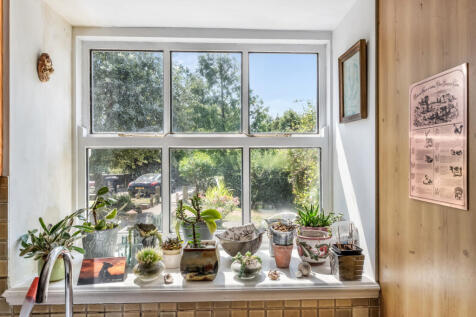 Rotherham, S61 - property photo