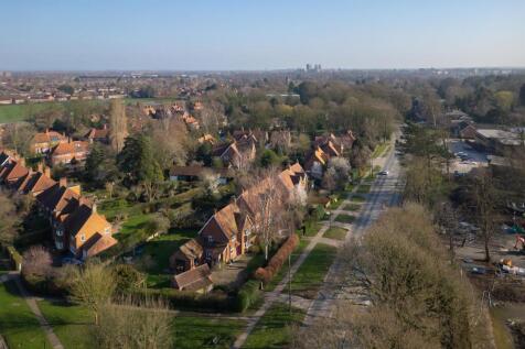 46 Shipton Road &amp; York Minster in the Distance