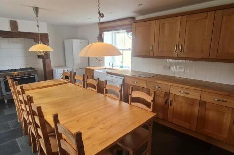 FARMHOUSE KITCHEN &amp; DINING ROOM