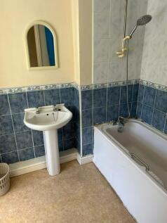 Bathroom.jpg