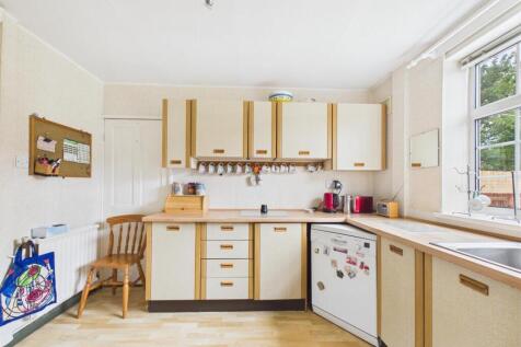 KITCHEN 2.jpg