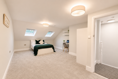 1-bed house on Elm Grove, Brighton, East Sussex, £913/mo