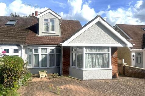 Links Way - Front.jpg