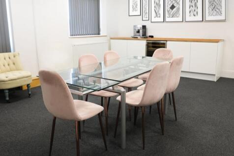 Office to rent Image 10