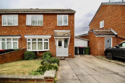 Front Garden/Driveway