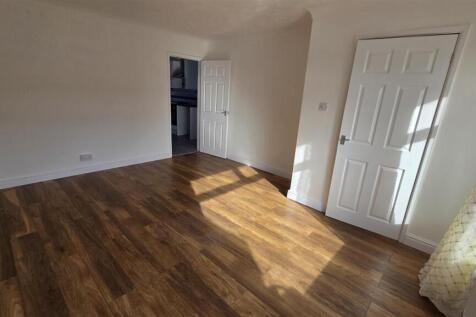 Cambridge Avenue, Winsford photo 3