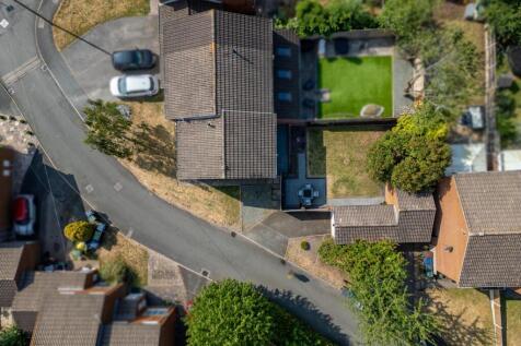 18oakfarmclosewalmleyb761pj