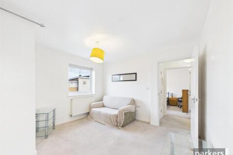 Drake Way, Reading, Berkshire, RG2 photo 3