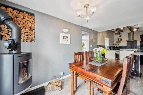 Dining area towards kitchen.jpg