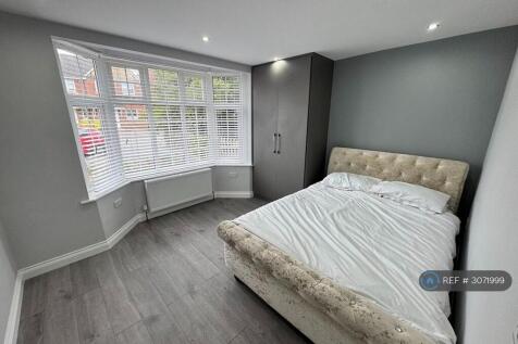 Elm Road, Reading, RG6 photo 4