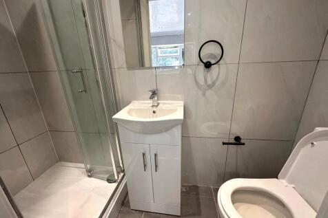 Ensuite Three
