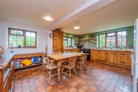 Kitchen/Breakfast Room