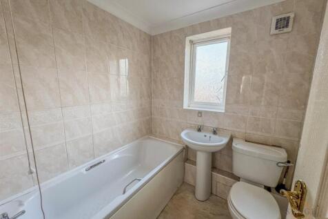 16 barge close-11.jpg