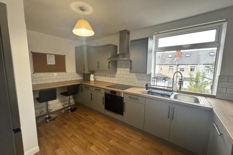 Corporation Street, NG18 photo 5
