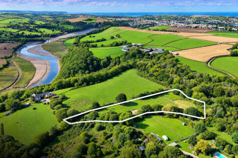 Aerial photo showing plot outlined