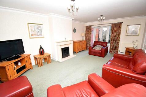 LOUNGE REVERSE 2.JPG