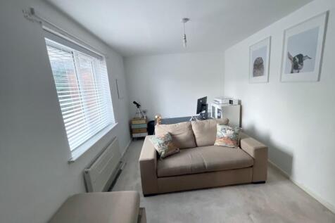 2 bed, 1 bath Semi-Detached in Sheffield - Photo 17