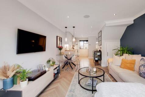 Kitchen/Reception