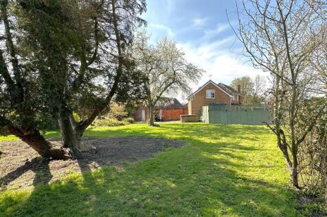 Side/Rear Aspect 738