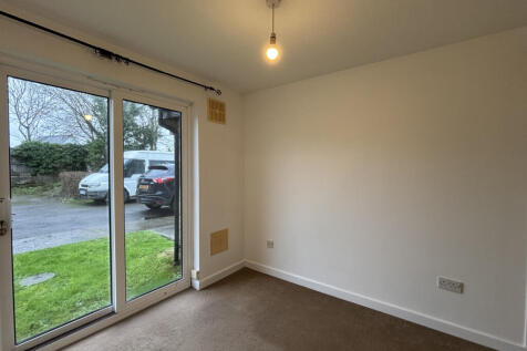 Meadowcroft, New Road, Gillingham, SP8 photo 4
