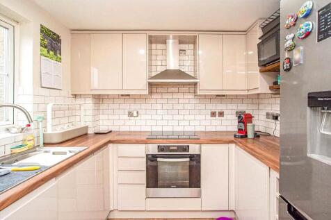 Fourdrinier Way, Hemel Hempstead, Hertfordshire, HP3 photo 2