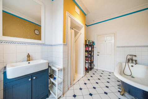 1368868-6-68f218b...