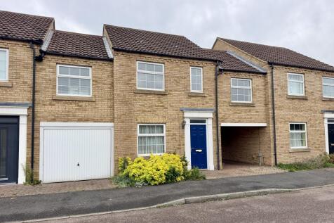 3-bed detached on Chapman Way, Eynesbury, St Neots, Cambridgeshire, £1,325/mo
