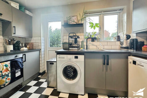 Gloucester Crescent, Chelmsford photo 2