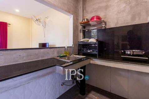 6 Unit Apartment Building For Sale - Svay Dangkum, Siem Reap