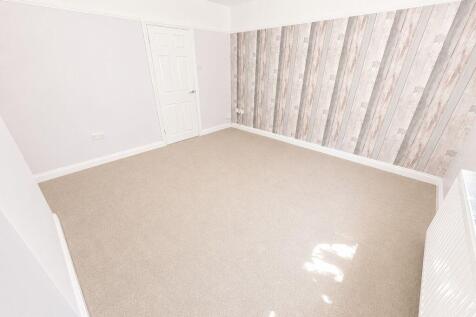 Mancroft Avenue, Lawrence Weston, Bristol photo 3