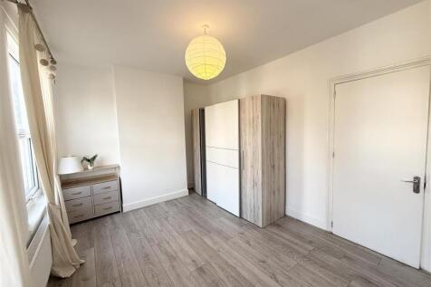 Bedroom 1.jpeg