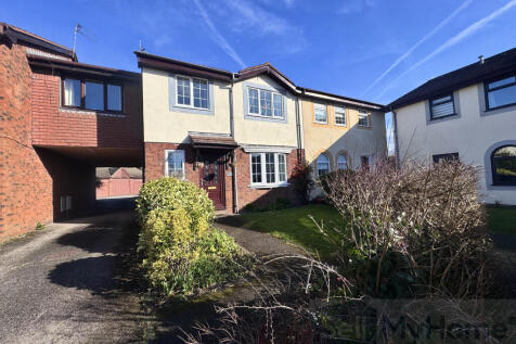 Blackpool, FY3 - property photo