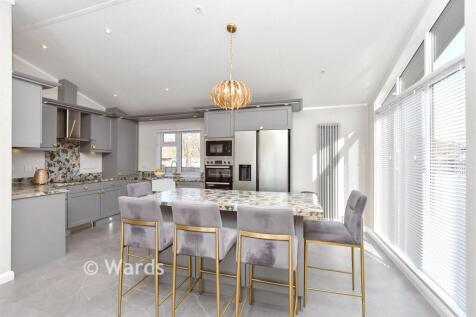 Kitchen/Dining Area