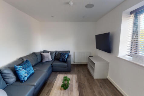 4-bed house on Grinfield Street, Liverpool, £2,687/mo