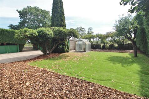REAR GARDEN -