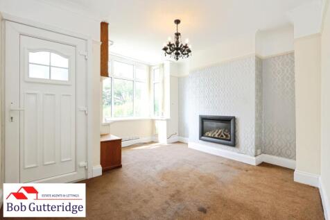 BAY FRONTED LOUNGE