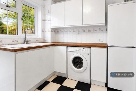 Byerly Place, Milton Keynes, MK14 photo 3