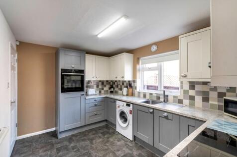 Kitchen: