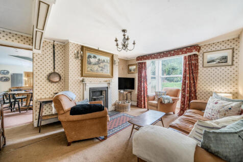 1369263-3-68f674b...