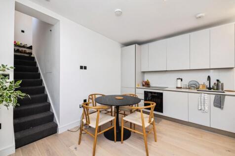 Kitchen/Reception