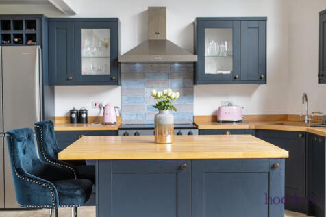 e2c269e7-1d73-42f...