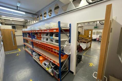 216411  photo b  K.JPG