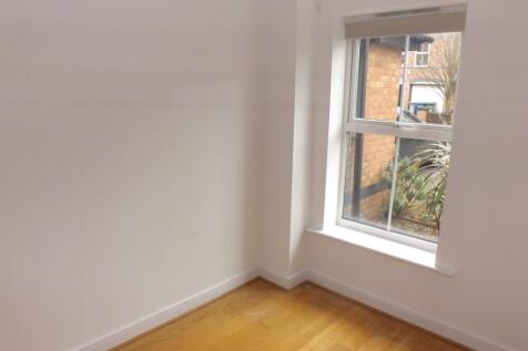 Welman Way, Altrincham, Cheshire photo 5