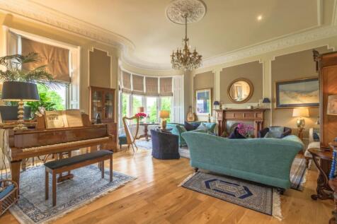 6 bed, 4 bath Town House in Glasgow - Photo 14