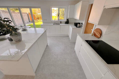 Family Dining Kitchen